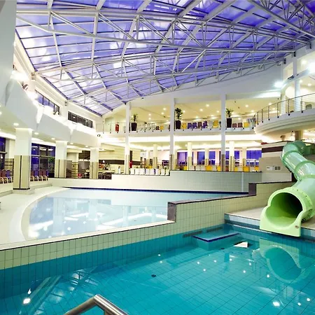 Sarvarfuerdo Apartmanhaz Sárvár