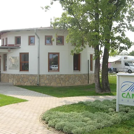 Apartment Sarvarfuerdo Apartmanhaz *
