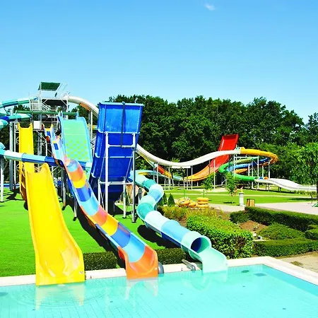 Sarvarfuerdo Apartmanhaz Apartament Sárvár