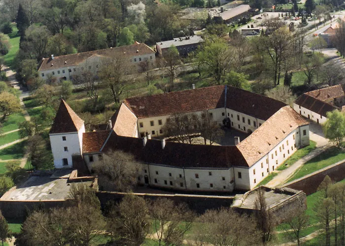 Sarvarfuerdo Apartmanhaz Sárvár